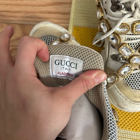 White Gucci Flashtrek Shoes with removable Crystals - Picture 4 of 5